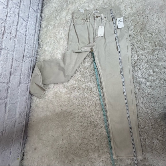 Good American Good 90’s Icon Straight Leg Jeans in Bone001 NWT - Picture 15 of 16